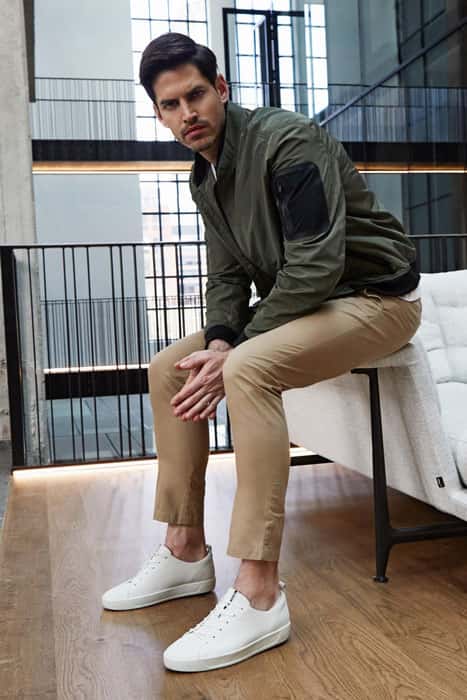 Bomber oliva Herren Frühjahr Sommer 2022 OZETA Bomber oliva Herren Frühjahr Sommer 2022 OZETA